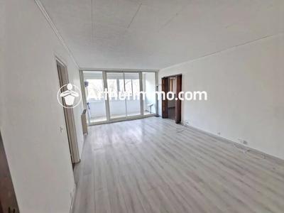 Appartement - 96 m² - 5 pièces