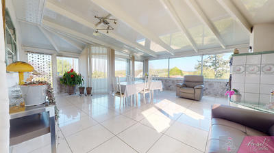 Maison - 165 m² - 8 pièces