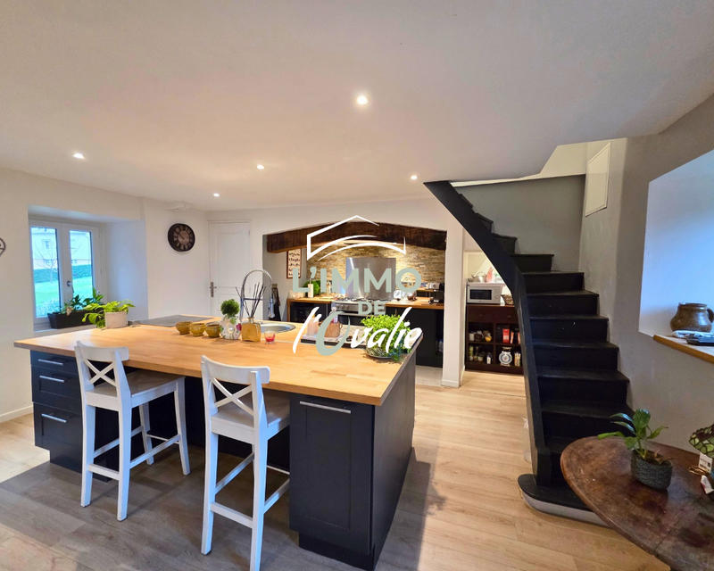 Maison - 128 m² - 6 pièces