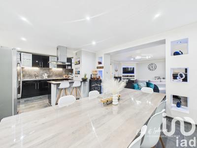 Maison - 253 m² - 10 pièces