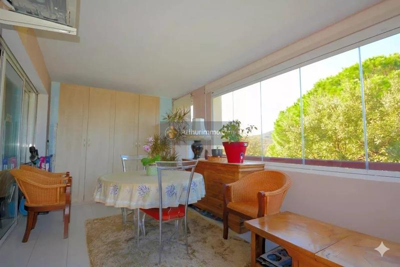 Appartement - 64 m² - 2 pièces