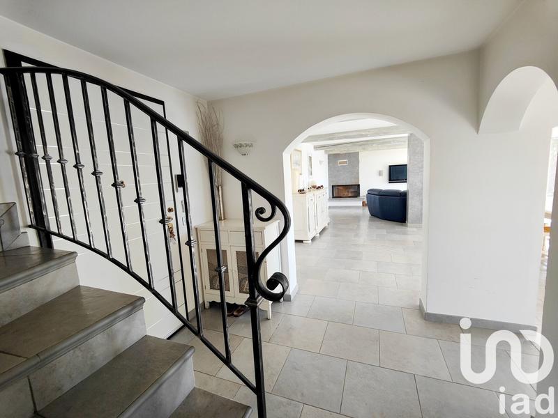 Maison - 194 m² - 7 pièces