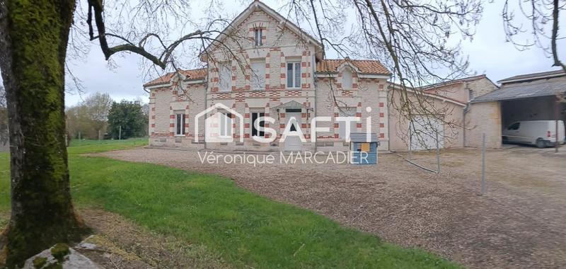 Maison - 140 m² - 5 pièces