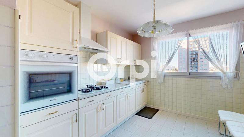 Appartement - 70 m² - 4 pièces