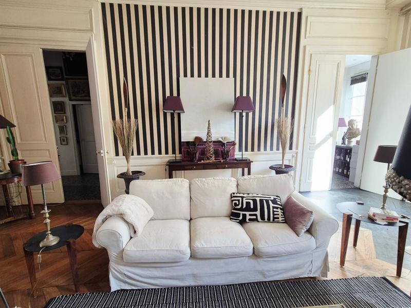 Appartement - 254 m² - 7 pièces