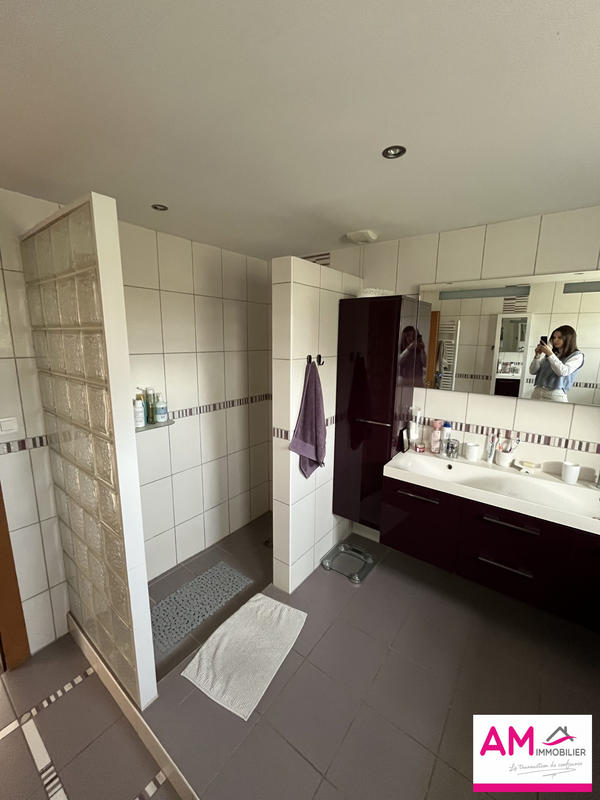 Maison - 130 m² - 4 pièces