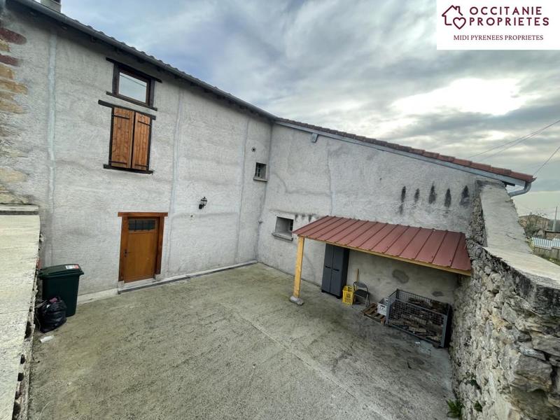 Maison - 200 m² - 9 pièces