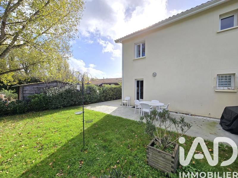 Maison - 94 m² - 4 pièces