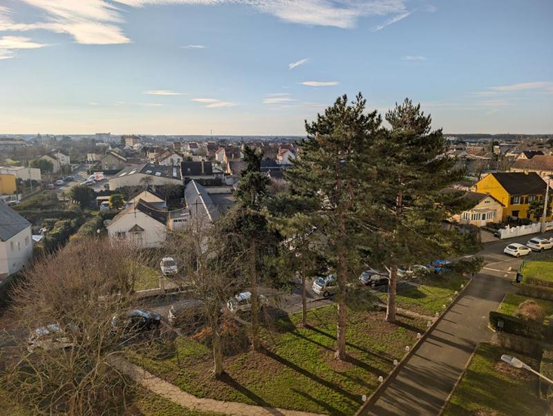 Appartement - 85 m² - 5 pièces