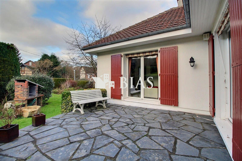 Maison - 102 m² - 4 pièces