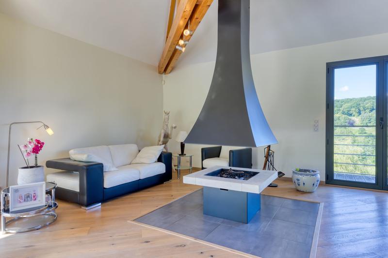 Maison contemporaine - 261 m² - 7 pièces