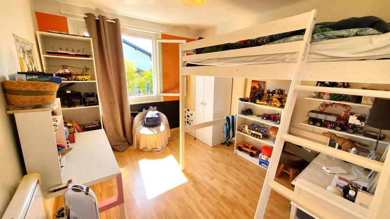 Maison - 195 m² - 6 pièces