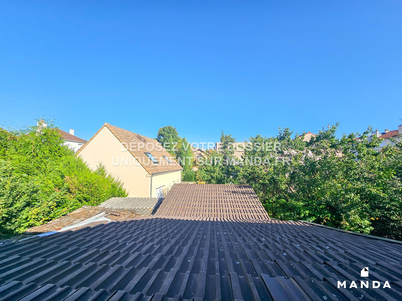 Chambre - 9 m² - 5 pièces