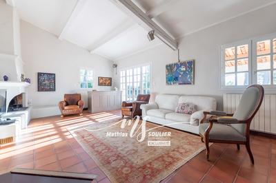 Maison - 194 m² - 7 pièces