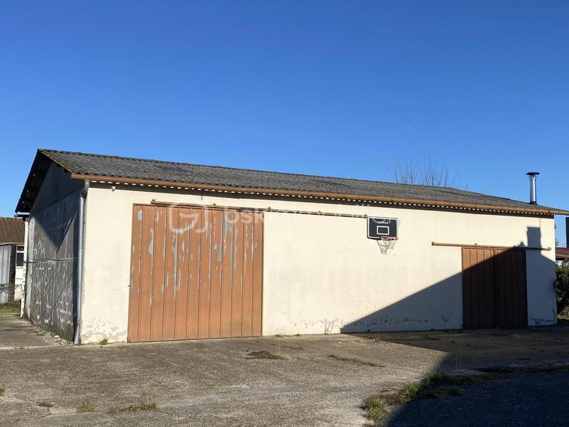 Maison - 220 m² - 9 pièces