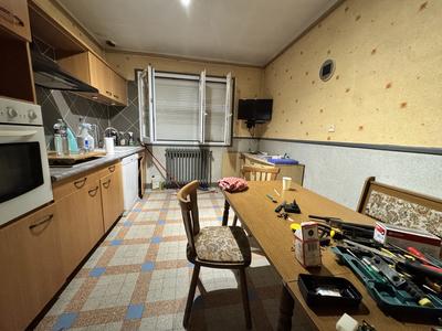 Maison - 94 m² - 5 pièces