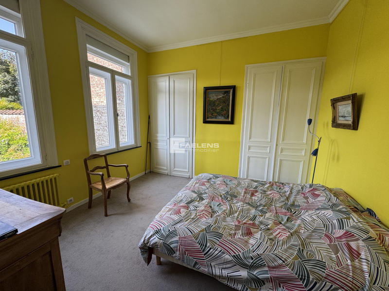 Maison - 200 m² - 7 pièces