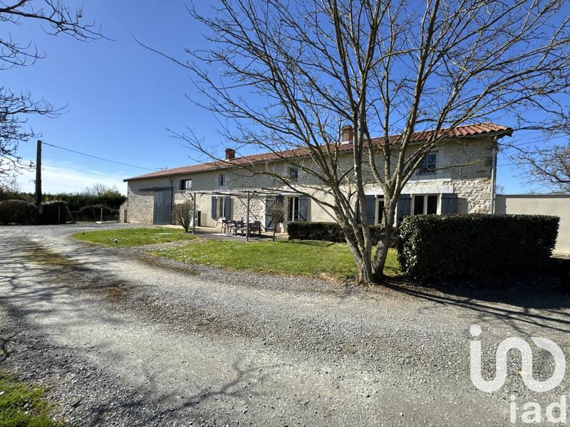Maison - 255 m² - 5 pièces