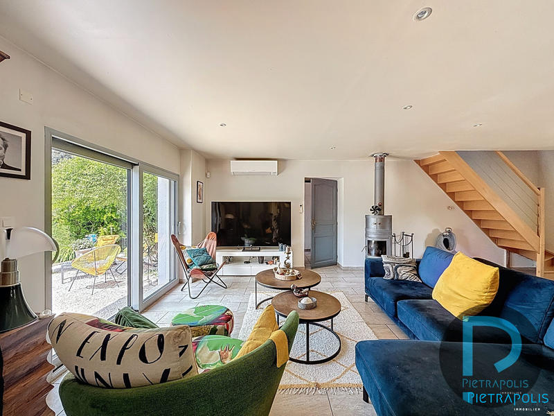 Maison - 187 m² - 8 pièces