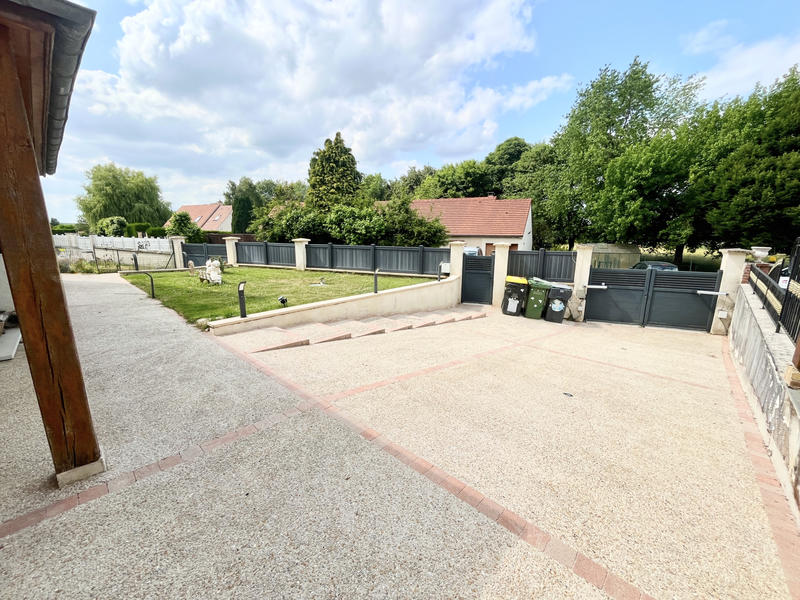 Maison - 160 m² - 8 pièces