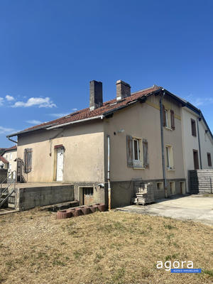 Maison - 100 m² - 6 pièces