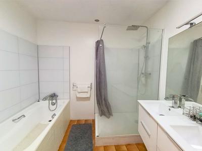 Maison - 163 m² - 6 pièces