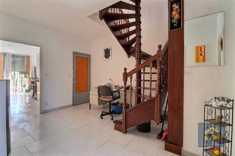 Maison - 179 m² - 5 pièces