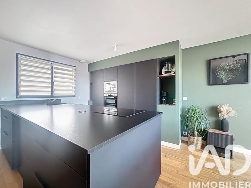 Maison - 98 m² - 4 pièces