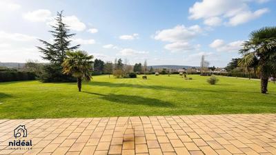 Villa - 277 m² - 7 pièces