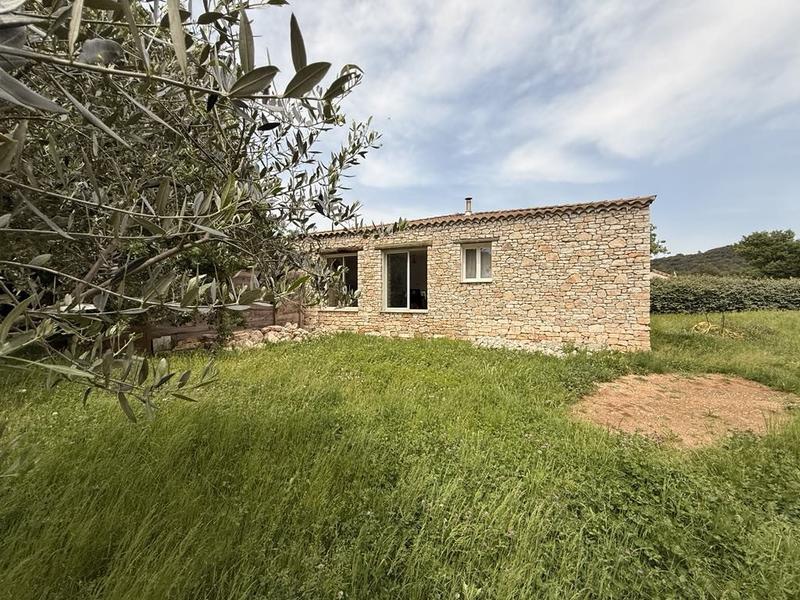 Villa - 104 m² - 4 pièces