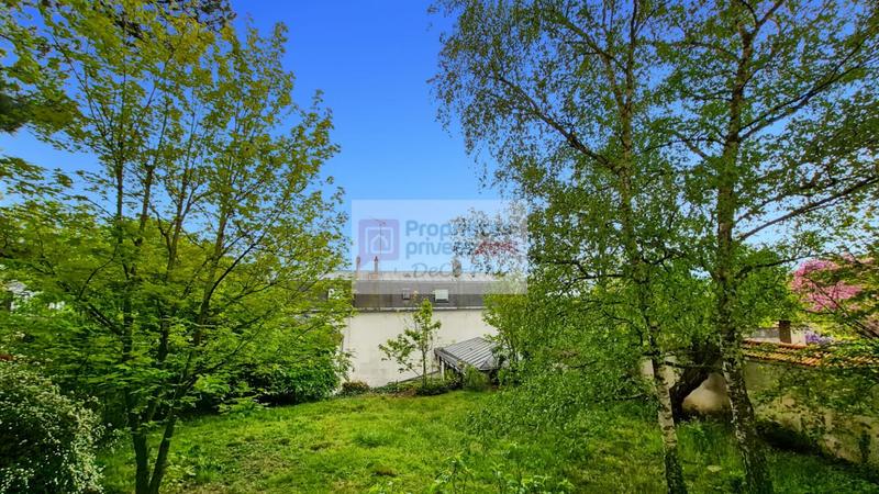 Appartement - 127 m² - 6 pièces