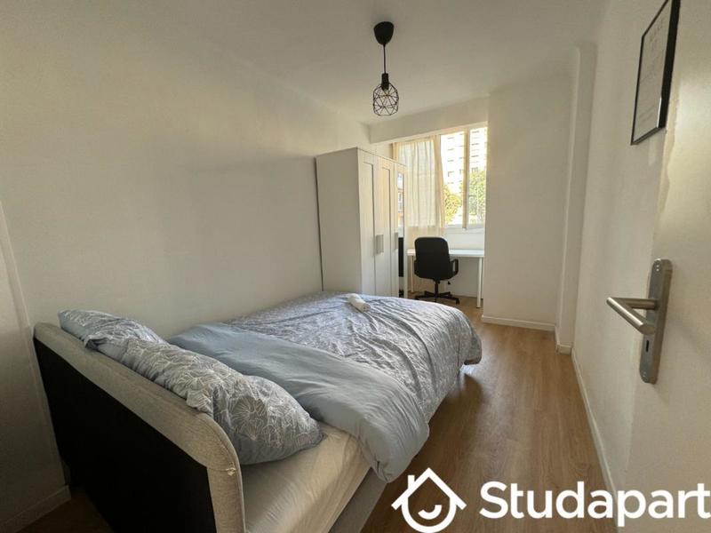 Chambre - 10 m² - 1 pièce