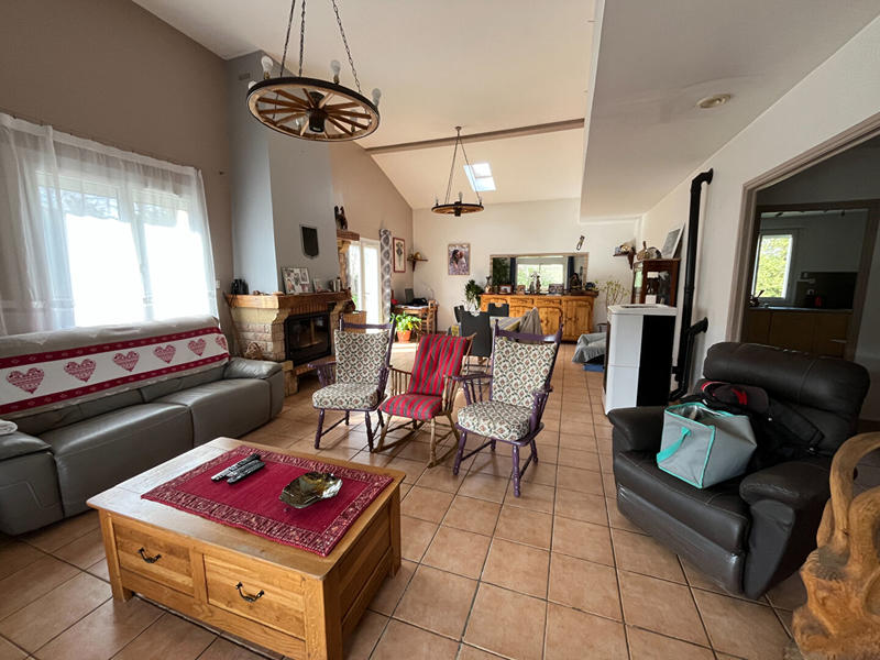 Maison - 150 m² - 5 pièces