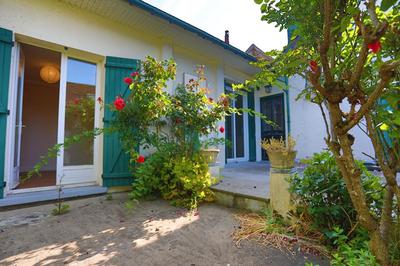 Maison - 115 m² - 8 pièces