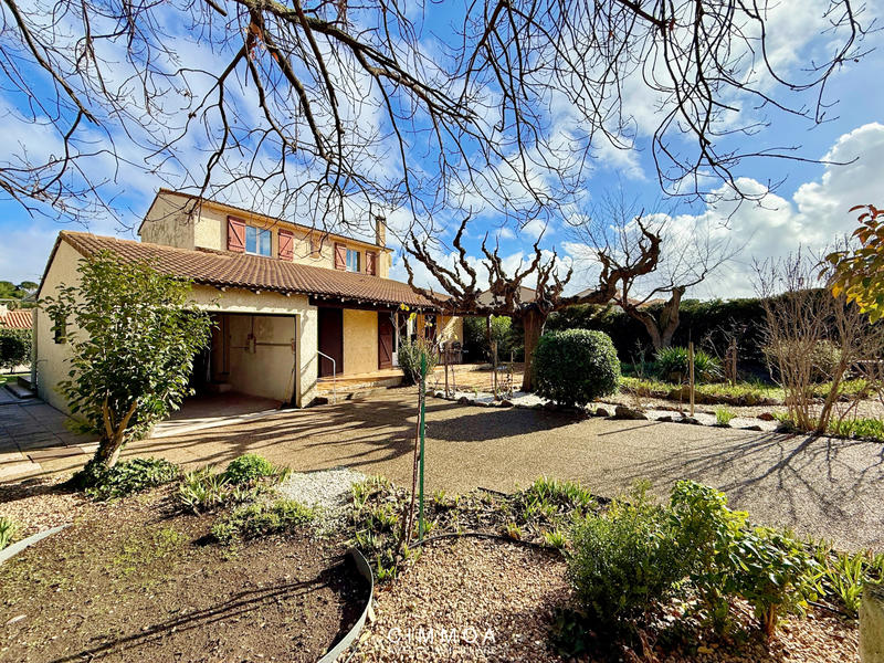 Maison - 110 m² - 4 pièces