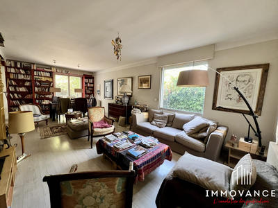 Maison - 179 m² - 7 pièces