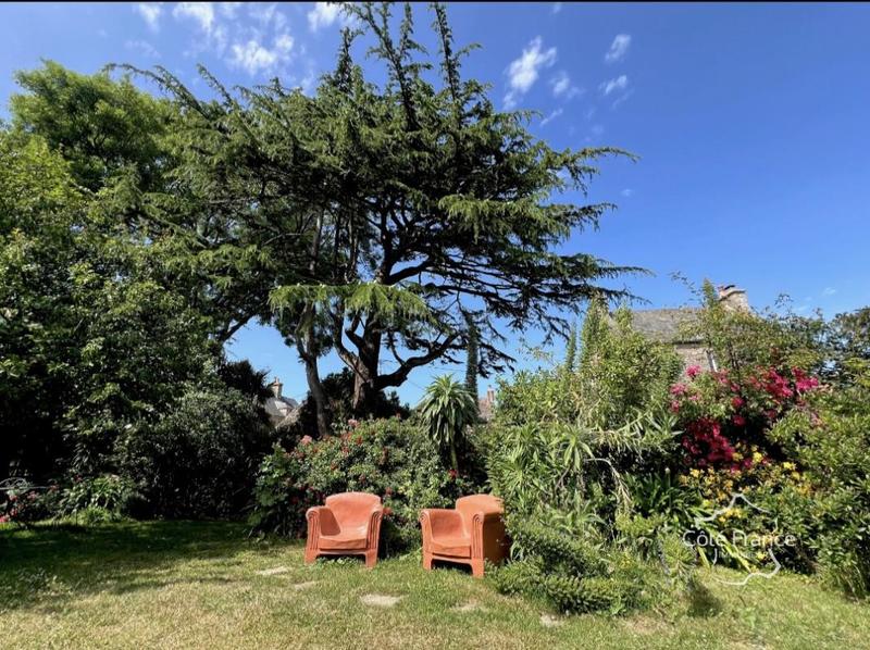 Maison en pierre - 200 m² - 8 pièces