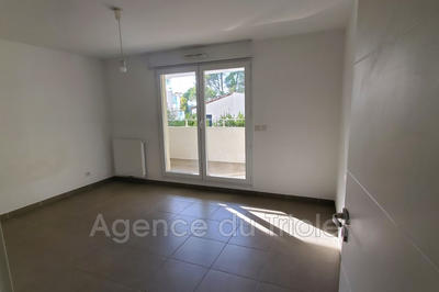 Appartement - 96 m² - 4 pièces