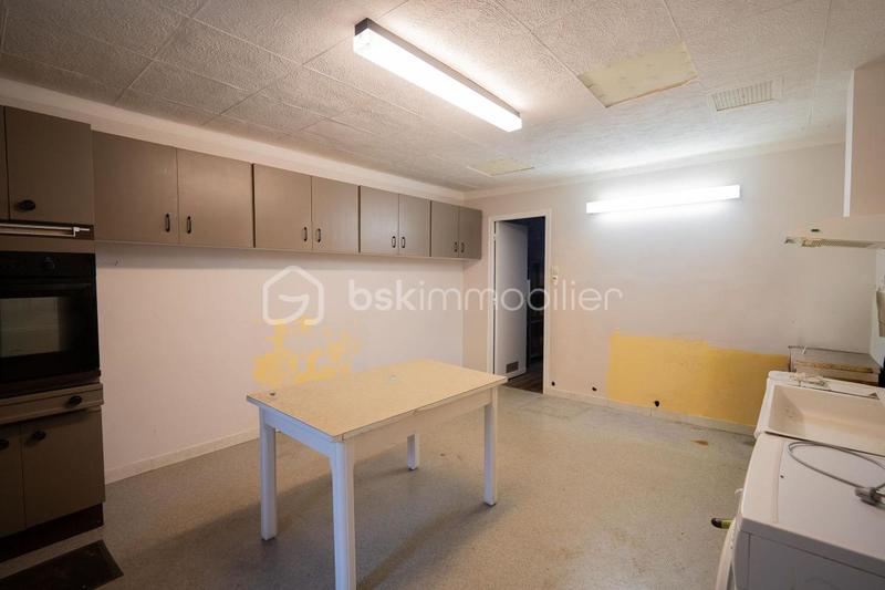 Maison traditionnelle - 320 m² - 8 pièces