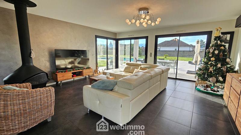 Villa - 165 m² - 8 pièces