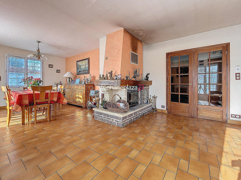 Maison - 176 m² - 6 pièces
