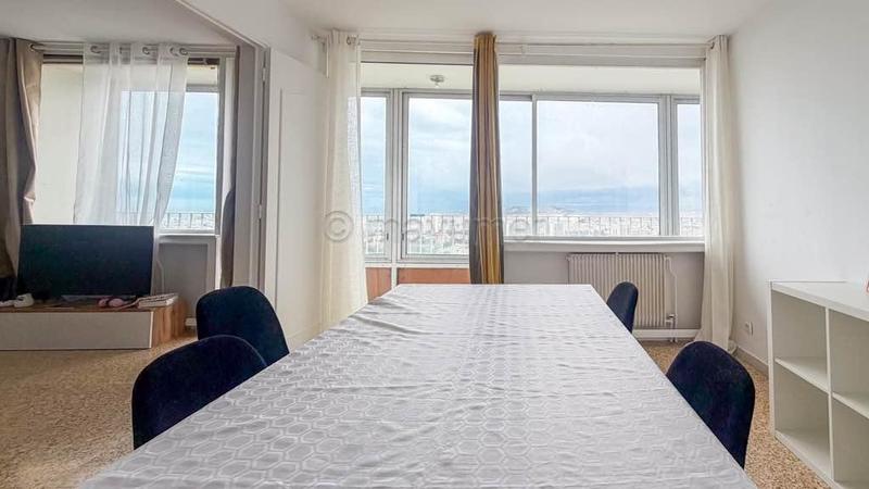 Appartement - 81 m² - 5 pièces