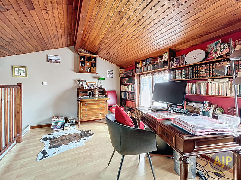 Maison - 145 m² - 6 pièces