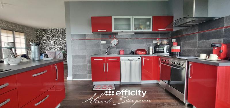 Pavillon - 184 m² - 6 pièces