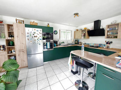 Maison - 98 m² - 4 pièces