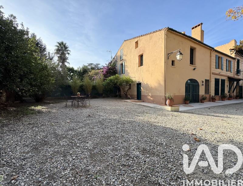 Maison - 328 m² - 6 pièces