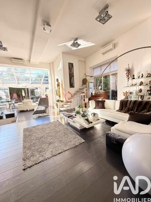 Maison de maîtres - 243 m² - 6 pièces