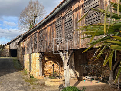 Maison - 130 m² - 8 pièces