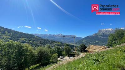 Terrain constructible - 850 m²