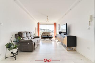 Appartement - 103 m² - 6 pièces